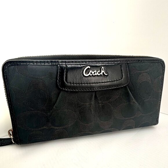 Coach Signature C Pleated Accordion Zip Wallet Black - Picture 1 of 7